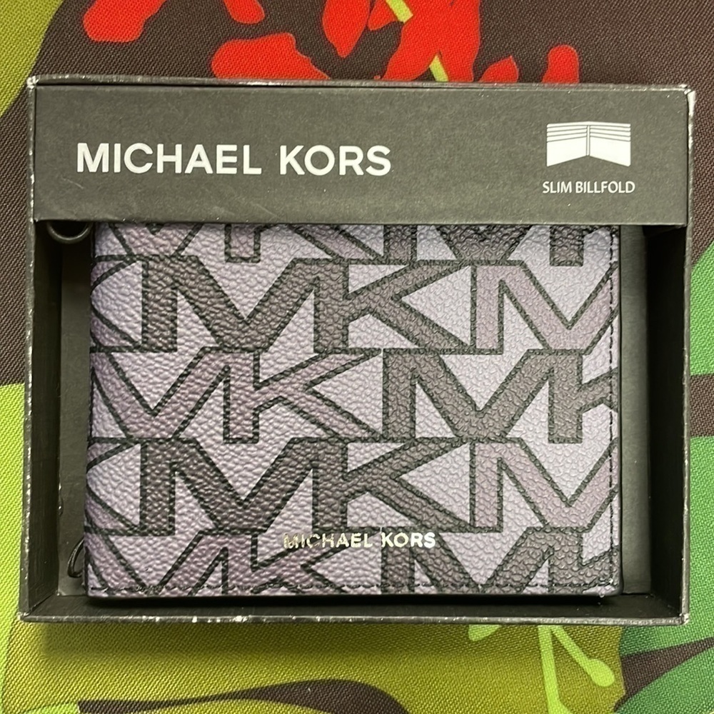 Brand New Michael Kors Grey Multi Jet Set Slim Billfold Wallet